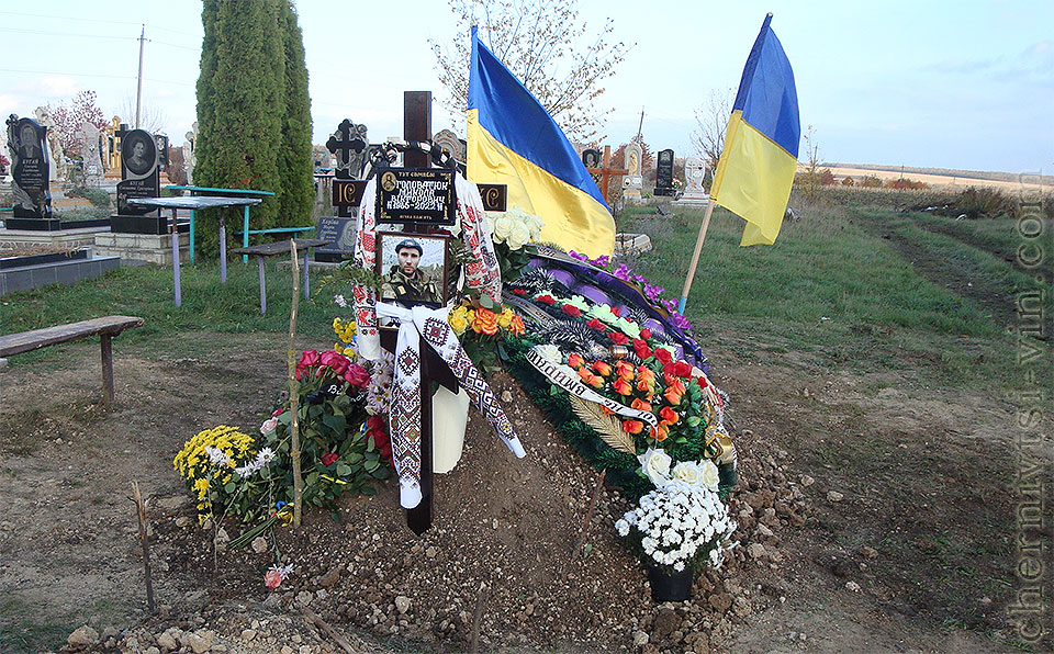 похований Микола Головатюк, Чернівецька територіальна громада